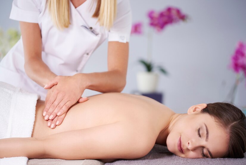 60 Minutes Full Body Massage at Rayya Wellness & Spa JVC