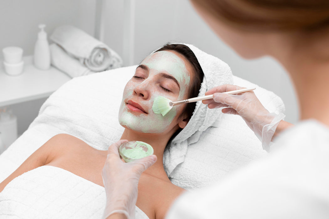 60 Minutes Deep Cleansing Facial at Safa Dream Ladies Salon