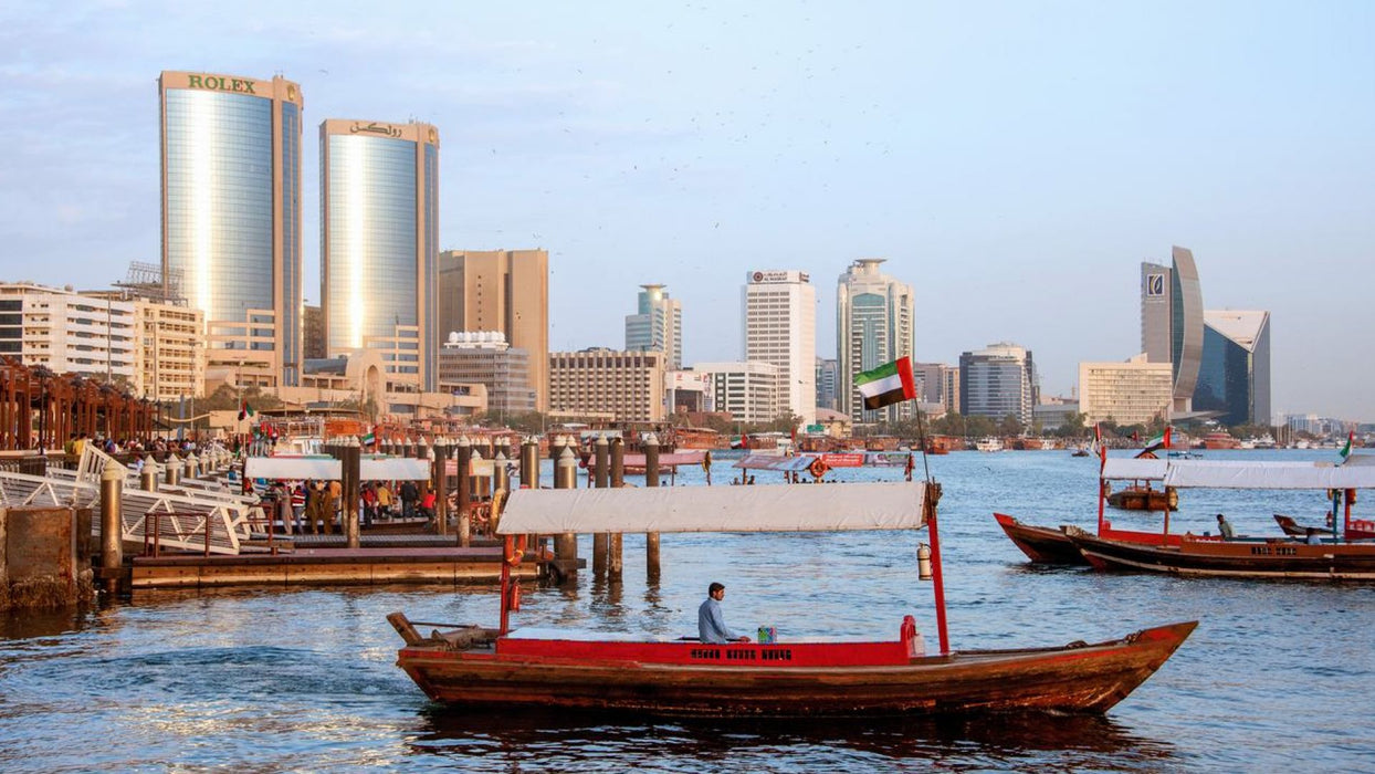 Discover Cool Secrets of Dubai's Past: A Fun Historic Trip!