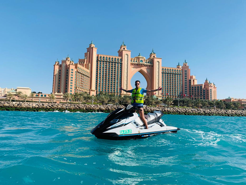 7-Hour Jet Ski Course: Theory, Practice, Exam and License