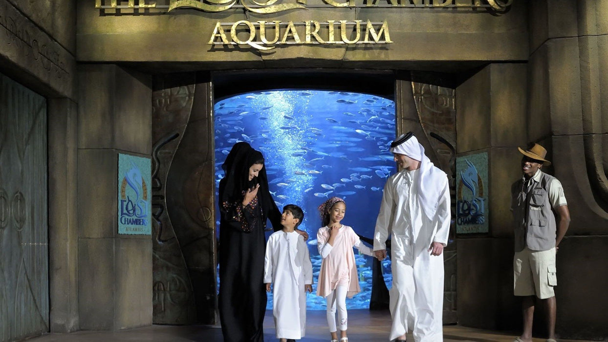 One Night Stay at The Palm with Breakfast & Atlantis Aquarium